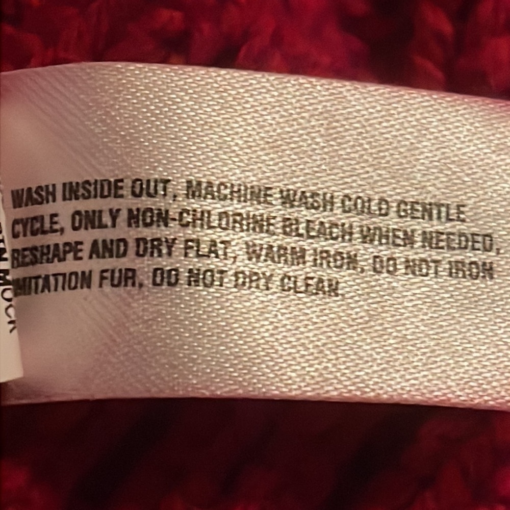 Gap Kids Russian Red Cable Knit  3 Button Sweater with Faux Fur Lined Collar - Picture 10 of 13